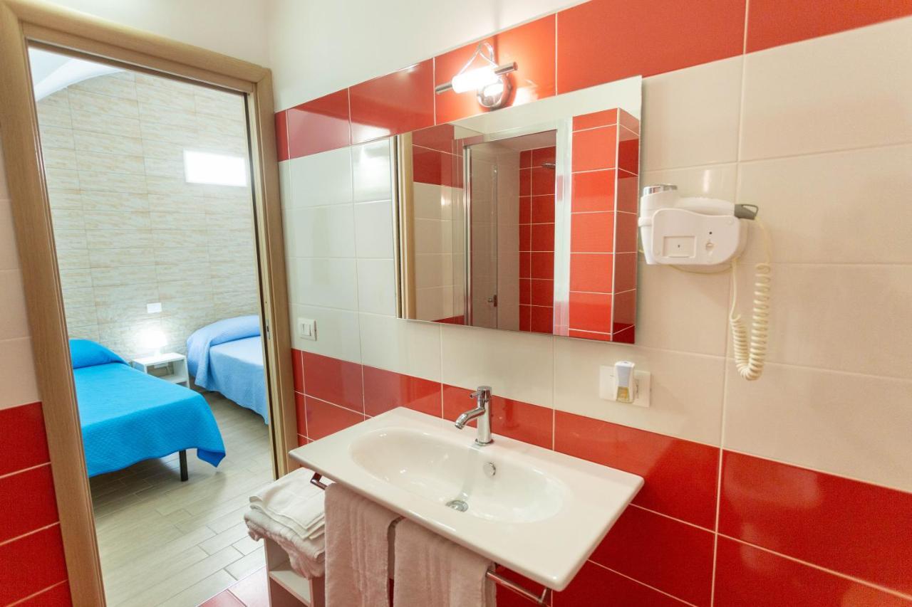 Z'Bass Rooms Termoli Kültér fotó
